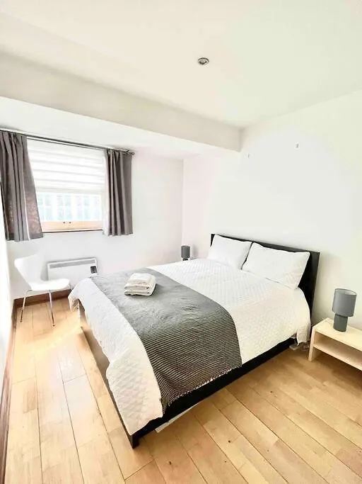 Modern Apt In Heart Of Dublin 0*,